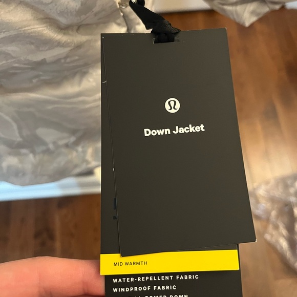 Lululemon Down Jacket - Picture 6 of 6
